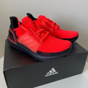 New in the Box Men's Adidas Ultraboost 19 m Solar Red Black Size US 9 (G27131)